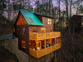 Updated Serene Mtn Cabin, theater rm & popcorn!